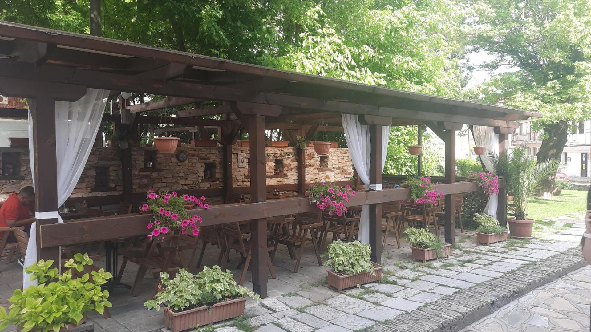 Семеен Хотел-Ресторант Маламовата Къща Gotse Delchev Bagian luar foto